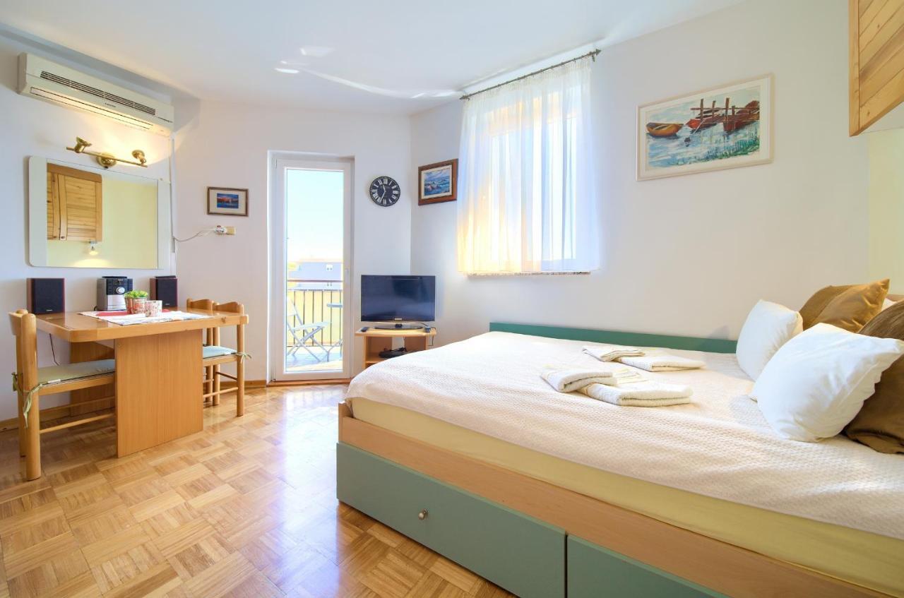 Apartment Vesna Krk Town